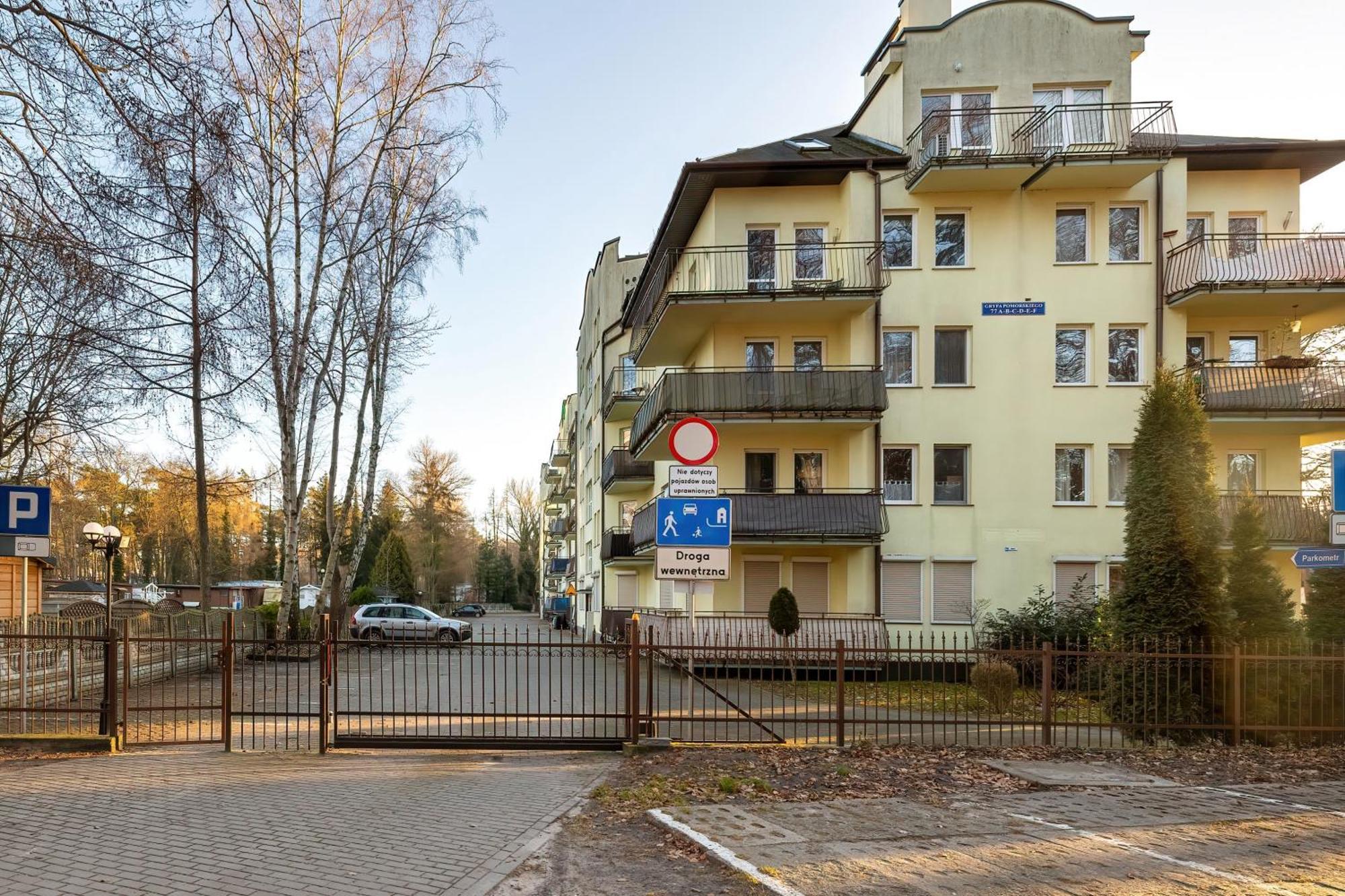 Apartamenty Morskie Oko Seaview By Rent Like Home Miedzyzdroje Exterior foto
